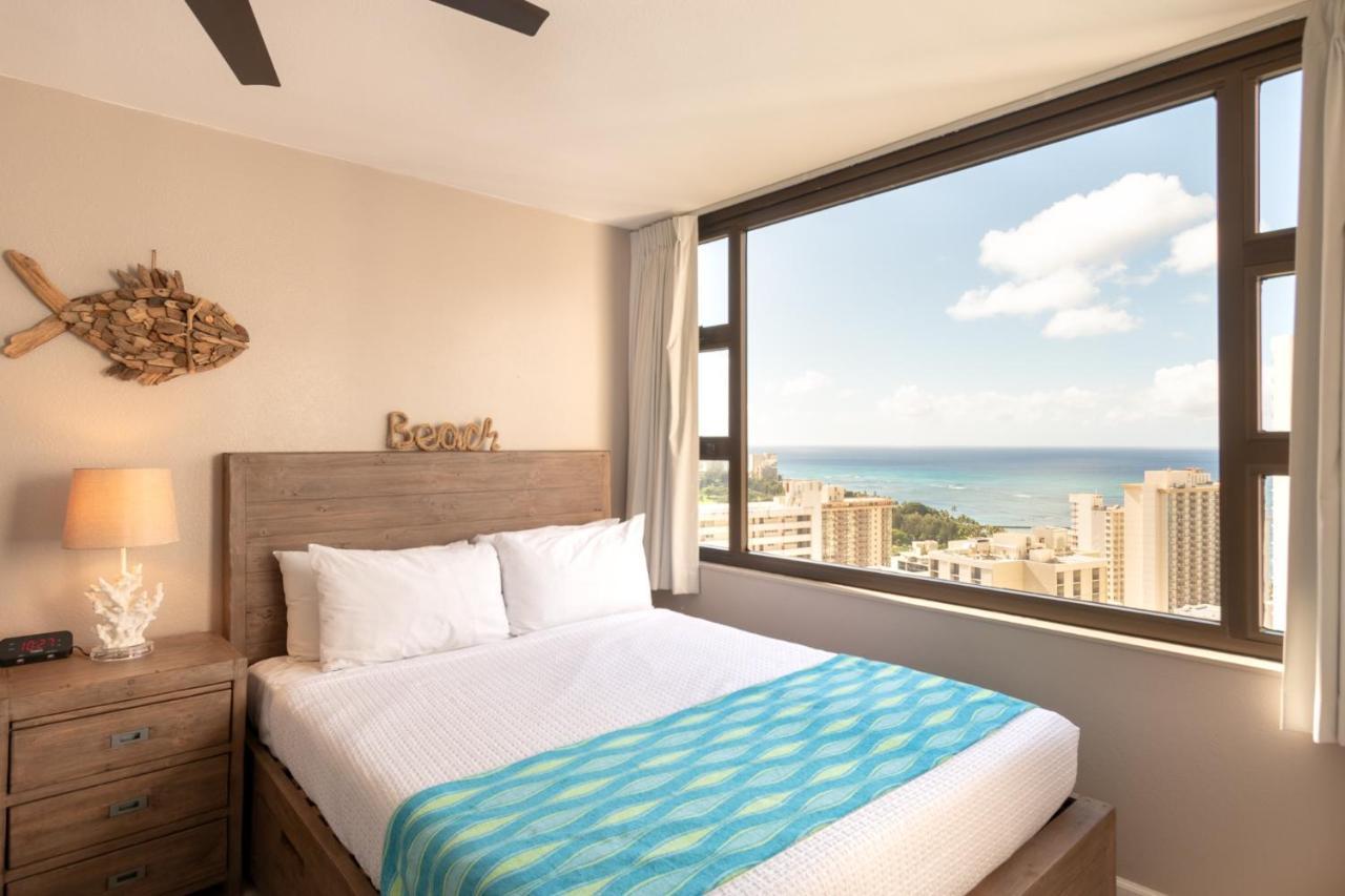 Deluxe 32Nd Floor Condo - Gorgeous Ocean Views, Free Wifi & Parking! Honolulu Ngoại thất bức ảnh