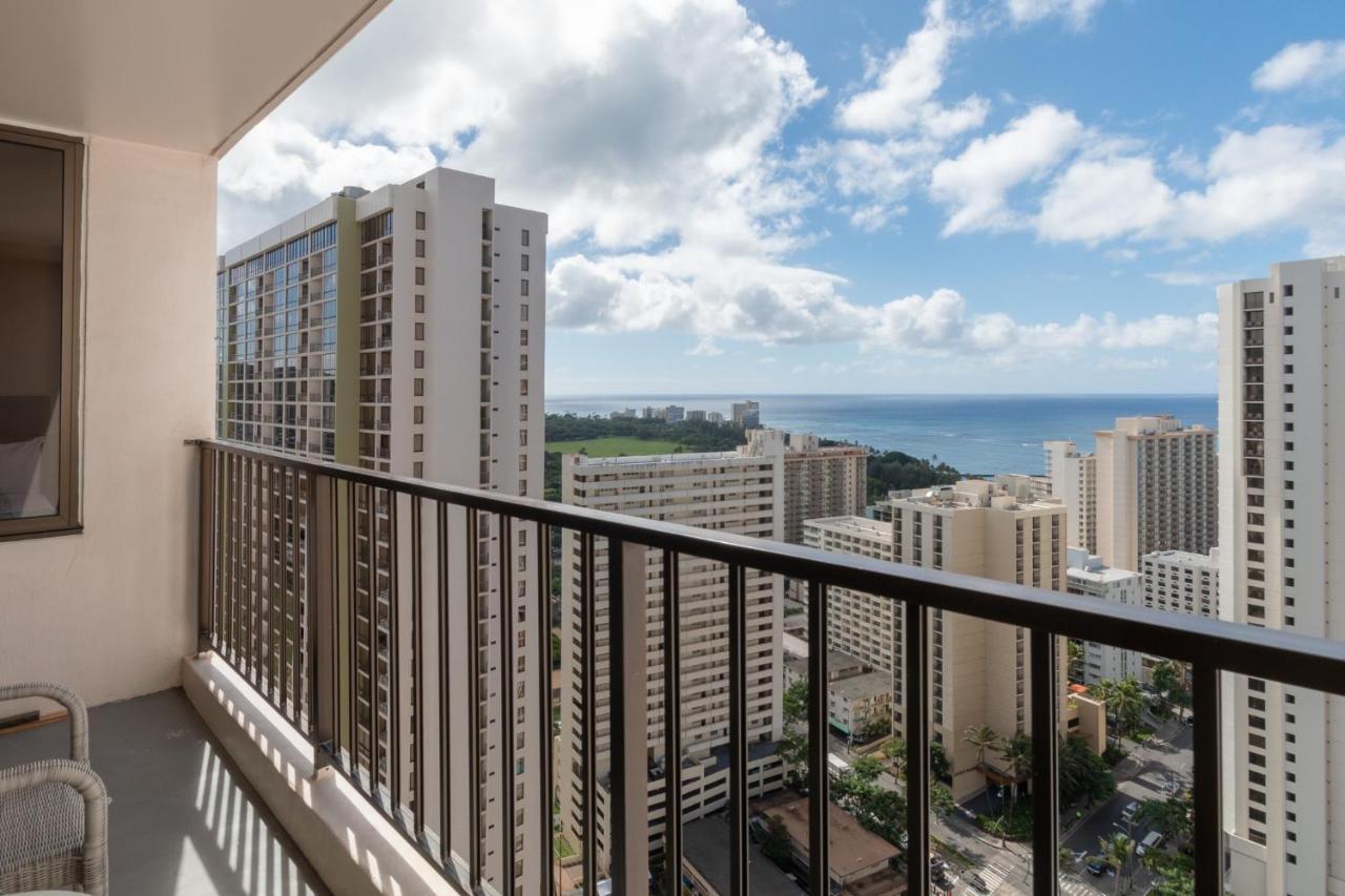 Deluxe 32Nd Floor Condo - Gorgeous Ocean Views, Free Wifi & Parking! Honolulu Ngoại thất bức ảnh