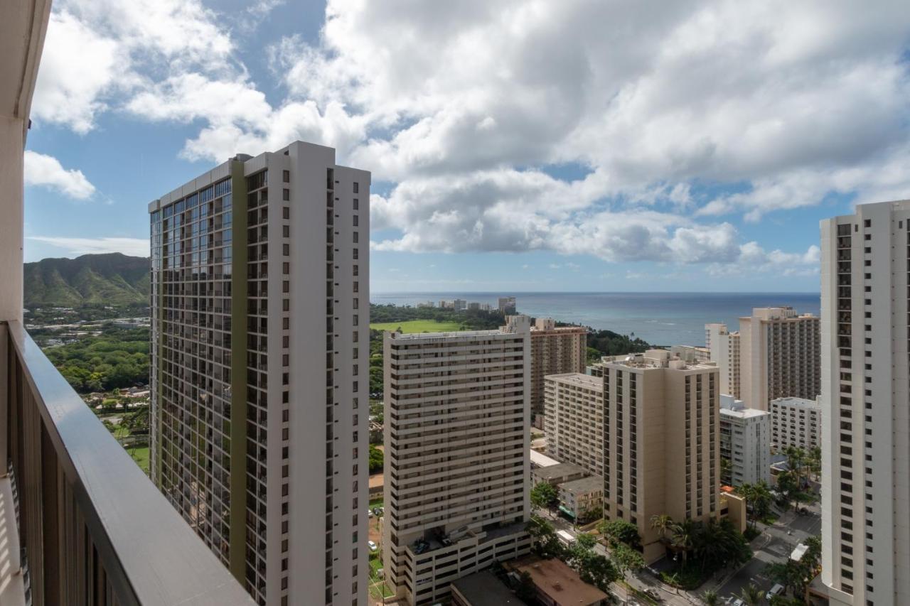 Deluxe 32Nd Floor Condo - Gorgeous Ocean Views, Free Wifi & Parking! Honolulu Ngoại thất bức ảnh